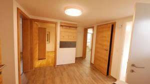 Fotografie z fotogalerie ubytování Ferienwohnung Steintal v destinaci Tieschen