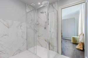 Ένα μπάνιο στο Casa Antonia Luxury 2 Bedrooms Apartment +44 φωτογραφίες