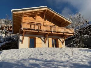 Το Chalet le jardin de fées τον χειμώνα