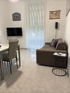 Μια τηλεόραση ή/και κέντρο ψυχαγωγίας στο Sweet home +14 φωτογραφίες