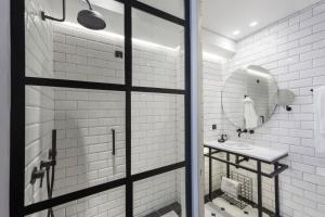 Kylpyhuone majoituspaikassa Coco-Mat Hotel Athens 37 kuvaa lisää