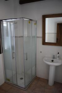 Ένα μπάνιο στο Apartamentos Real Fábrica Hojalata