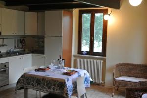 Kuchyňa alebo kuchynka v ubytovaní Agriturismo Valdappio
