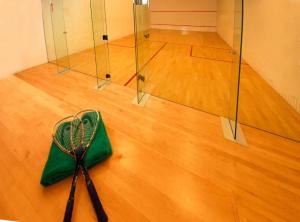 Tenis a/nebo squash v ubytování Stay With Family At Times Square nebo okolí
