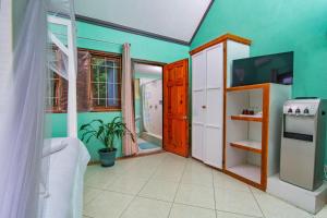 Una cocina o cocineta en Tropical Paradise View
