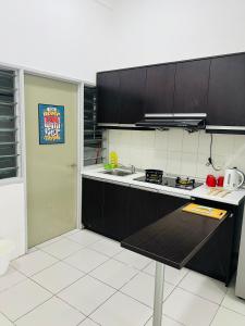 VUE Residences Hkl Klcc viewにあるキッチンまたは簡易キッチン