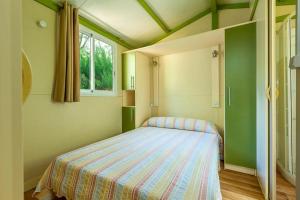 Postel nebo postele na pokoji v ubytování Camping Paloma + 37 fotografií