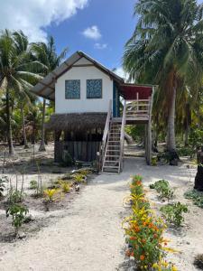 Te-Fare-AriiにあるTe Fare Ninamu Maupitiのギャラリーの写真