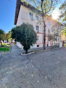 Το κτήριο όπου στεγάζεται  το διαμέρισμα