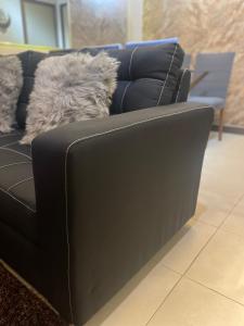 Galería fotográfica de Two Bedroom with Balcony 70sqm -Pasig en Manila 173 fotos más