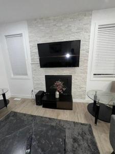 Gallery image of Spacious 3 bed 2 bath with attached garage in Regina