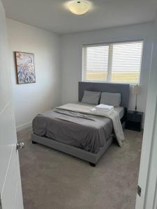 Gallery image of Spacious 3 bed 2 bath with attached garage in Regina
