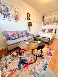 Posezení v ubytování B - Newley Renovated Private Self-Contained Room in a Shared Apartment in Birmingham City Centre