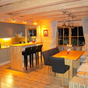 Kuchyň nebo kuchyňský kout v ubytování Chalet Sonnberg
