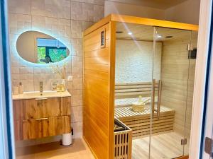 Koupelna v ubytování MY Cabane -POOL HOUSE avec Sauna privée près de Bruxelles