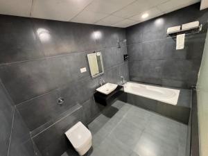 Areca Palms Hotel & Resort的一间浴室