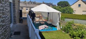 Billede fra billedgalleriet på Chambre au calme au première étage i Brécé + 9 billeder