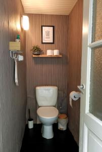 Imagen de la galería de Room with carparking, bicycles and small breakfast, en Brujas