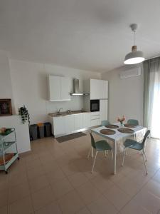Η κουζίνα ή μικρή κουζίνα στο Civico 136, Comfort nel cuore della città!
