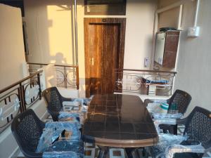 Un lugar para sentarse en Hotel Shree Narayan Palace 12 fotos más
