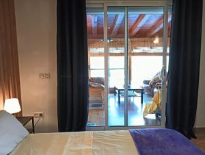 Posteľ alebo postele v izbe v ubytovaní VILLA DU LAC spéciale pour famille avec enfant