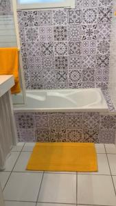 Ένα μπάνιο στο La Belle Escale +6 φωτογραφίες