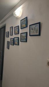 Foto dalla galleria di The Rabbit Hole Hostel Fira a Firà