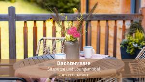 Fotografia z galérie ubytovania Chalet WaldHäusl luxuriöse Ferienwohnungen mit Sauna & Whirlpool, Kamin, Balkon oder Terrasse mit Bergblick v destinácii Heiligenblut