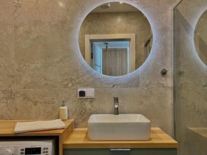 Koupelna v ubytování 4SUMMER PALM TREE Perłowa Przystań Parking, 650m do plaży, 650 Meter zum Strand + 14 fotografií