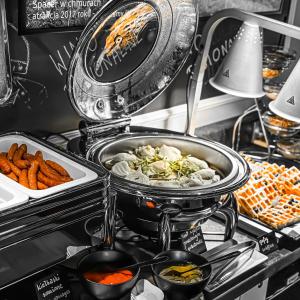 Jídlo v aparthotelu nebo okolí