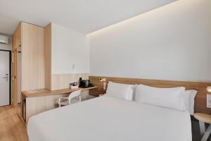Kuchyň nebo kuchyňský kout v ubytování B&B HOTEL Viana do Castelo