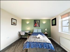 Fotografie z fotogalerie ubytování Suitely Museum Residence with roof terrace v destinaci Ipswich