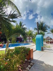 Bazén v ubytování Hotel Puerto Holbox Beach Front nebo v jeho okolí