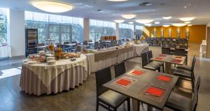 Restaurace v ubytování Hotel Ciudad de Ponferrada, Ascend Hotel Collection