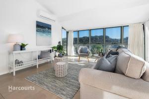 Lake View - Unit 17 Avoca Palms Resort的休息区