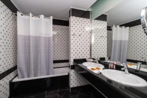 Kúpeľňa v ubytovaní San Nicolas Resort Hotel