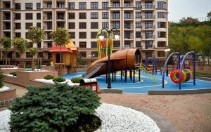 Sân chơi trẻ em tại Petrovdom 02-76B Luxury Living in RC Pechersk Plaza, Mykhaila Boichuka 19-А