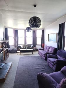 Posezení v ubytování Quirky Villa Homestay
