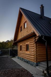 Budova, v ktorej sa horská chata nachádza