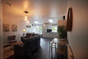 Χώρος καθιστικού στο Modern 3BR Escape in Stonehouse - Sleeps 6 - Parking