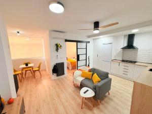 Kuchyň nebo kuchyňský kout v ubytování Industrial -Apartamentos Birdie-