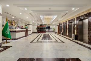 Lobi atau kawasan kaunter penerimaan di Alayam Elite Hotel
