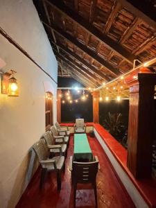 Biliár nebo kulečník v ubytování TauSco Homestay & Campsite - Coorg