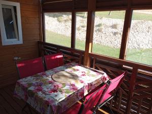 Fotografie z fotogalerie ubytování L insolite du chalet v destinaci Seuzey