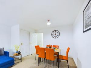 Χώρος καθιστικού στο Signature Stays Accomodation - Cheltenham - 4-Bed With Parking - Ideal For Contractors & Long Stays