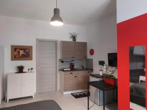 Kuchyň nebo kuchyňský kout v ubytování B&B GoodDay Roma Tor Vergata