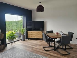 Μια τηλεόραση ή/και κέντρο ψυχαγωγίας στο Contractors, families, great location, near transport links