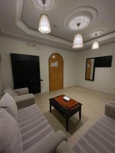 Μια τηλεόραση ή/και κέντρο ψυχαγωγίας στο شركة سعادات الانماء-ايلاف الثانية