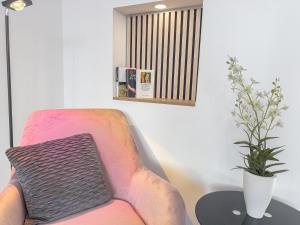 Area soggiorno di Elegant & Air condition 5BR - By The Danube River