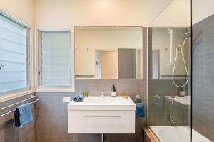 Koupelna v ubytování Aaman & Cinta Luxury Villas